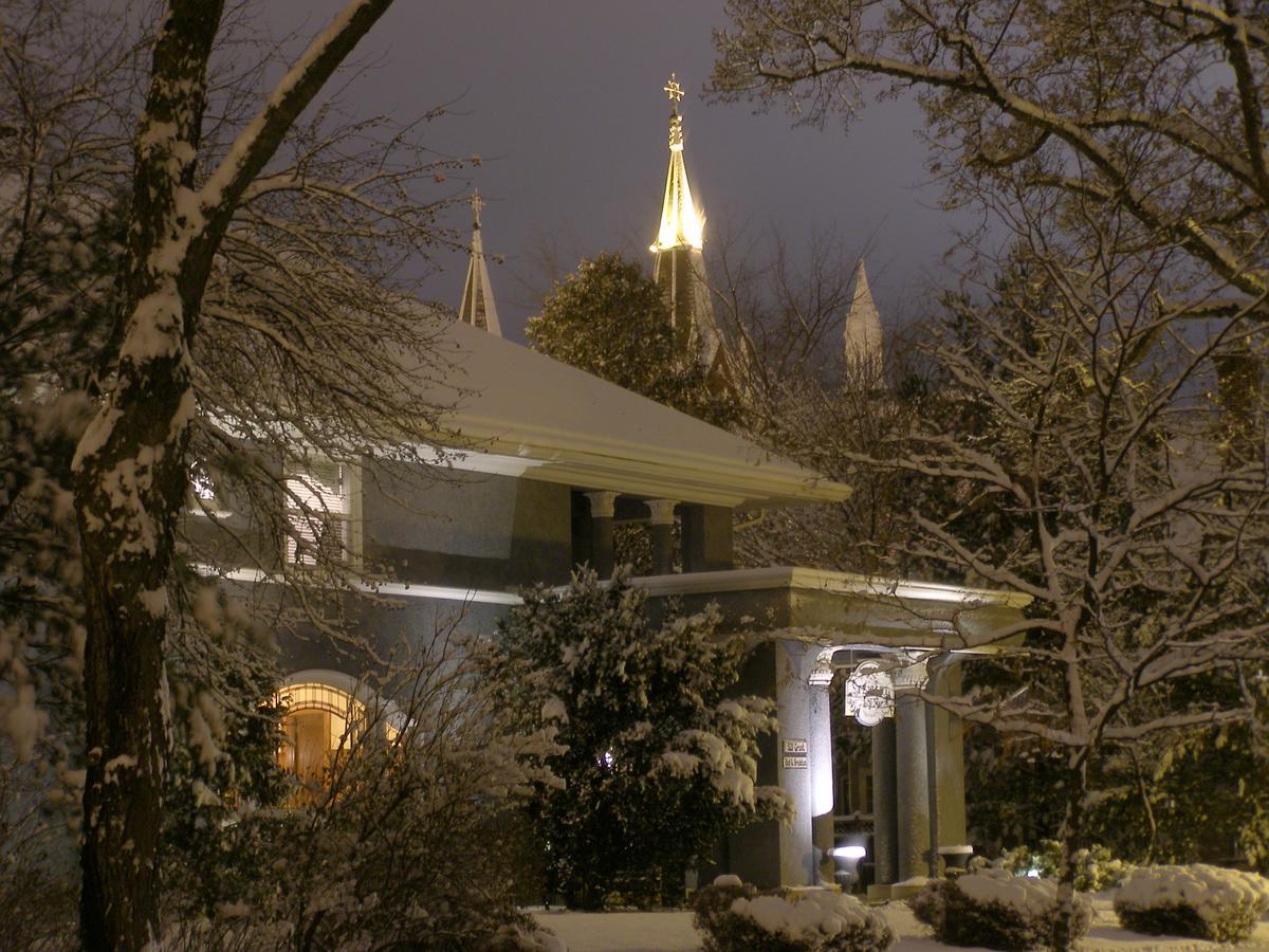 Stewart Inn Восау Екстер'єр фото